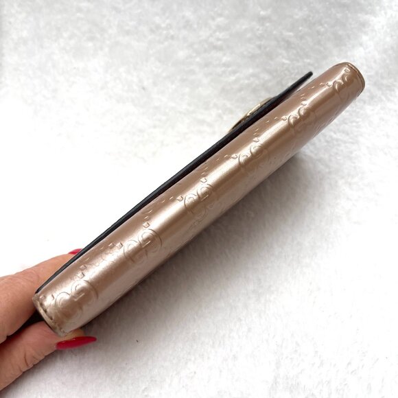 Gucci Guccisma pearlized GG Patent Leather Bifold Long Wallet in Rose beige - Picture 16 of 16